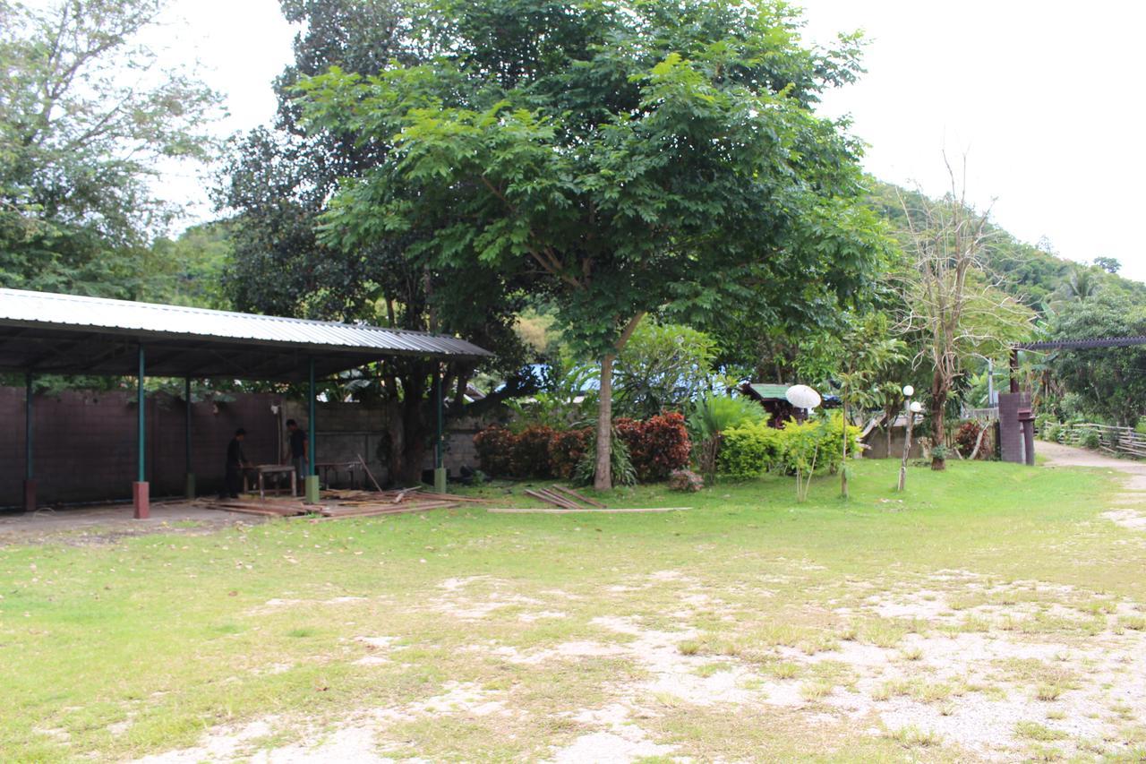 Umphangburiresort Exterior photo